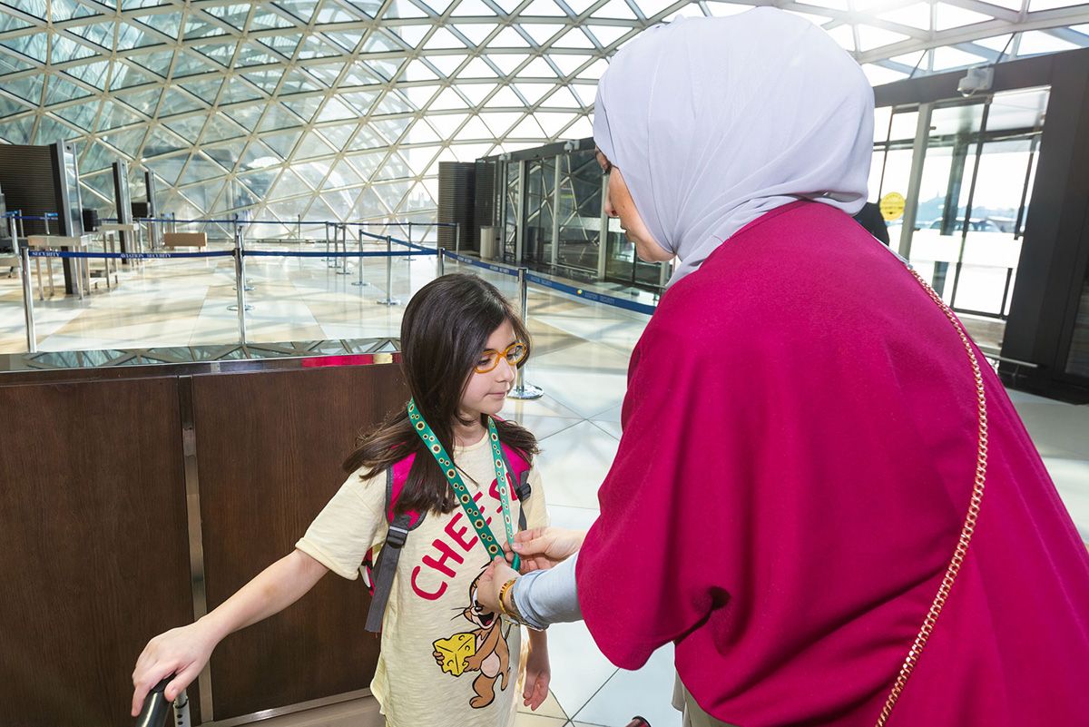 Heydər Əliyev Beynəlxalq Aeroportunda gözə görünməyən məhdudiyyətləri olan sərnişinlər üçün imkanlar yaradılıb (FOTO)