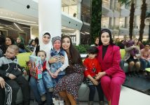Heydər Əliyev Fondunun vitse-prezidenti Leyla Əliyeva ixtioz, kəpənək və immundefisit xəstəliyindən əziyyət çəkən uşaqlarla görüşüb (FOTO)