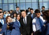 Prezident İlham Əliyev Kürdəmirdə “ASAN xidmət” mərkəzinin açılışında iştirak edib (FOTO) (YENİLƏNİB)