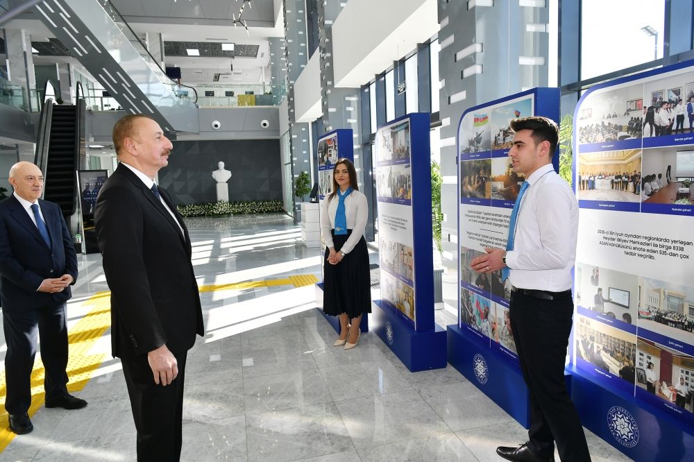 Prezident İlham Əliyev Kürdəmirdə “ASAN xidmət” mərkəzinin açılışında iştirak edib (FOTO) (YENİLƏNİB)