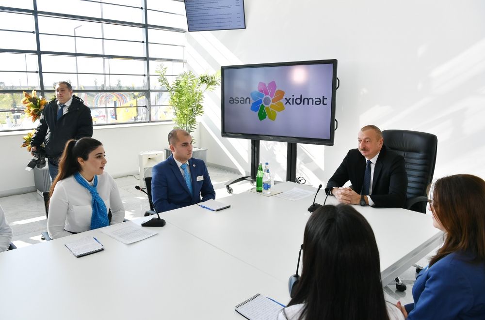 Prezident İlham Əliyev Kürdəmirdə “ASAN xidmət” mərkəzinin açılışında iştirak edib (FOTO) (YENİLƏNİB)