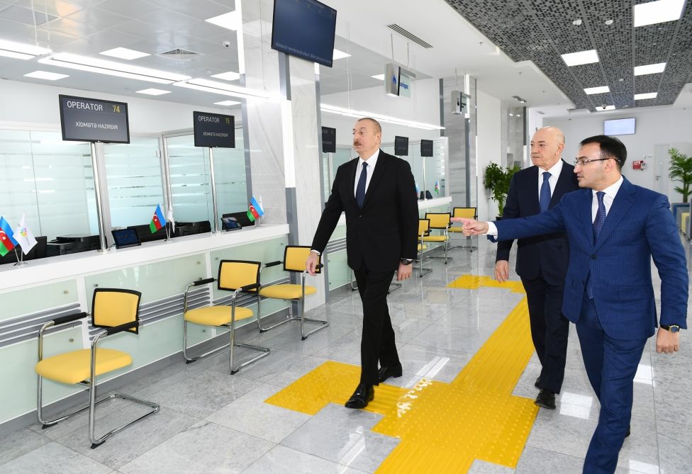 Prezident İlham Əliyev Kürdəmirdə “ASAN xidmət” mərkəzinin açılışında iştirak edib (FOTO) (YENİLƏNİB)