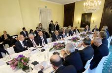 Prezident İlham Əliyev Münxen Təhlükəsizlik Konfransı çərçivəsində “Enerji təhlükəsizliyi” mövzusunda dəyirmi masada iştirak edib (FOTO) (YENİLƏNİB)