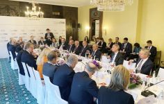 Prezident İlham Əliyev Münxen Təhlükəsizlik Konfransı çərçivəsində “Enerji təhlükəsizliyi” mövzusunda dəyirmi masada iştirak edib (FOTO) (YENİLƏNİB)