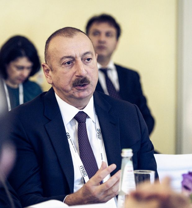 Prezident İlham Əliyev Münxen Təhlükəsizlik Konfransı çərçivəsində “Enerji təhlükəsizliyi” mövzusunda dəyirmi masada iştirak edib (FOTO) (YENİLƏNİB)