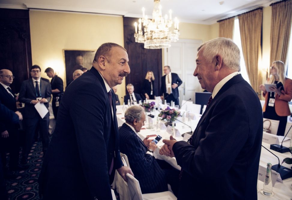 Prezident İlham Əliyev Münxen Təhlükəsizlik Konfransı çərçivəsində “Enerji təhlükəsizliyi” mövzusunda dəyirmi masada iştirak edib (FOTO) (YENİLƏNİB)