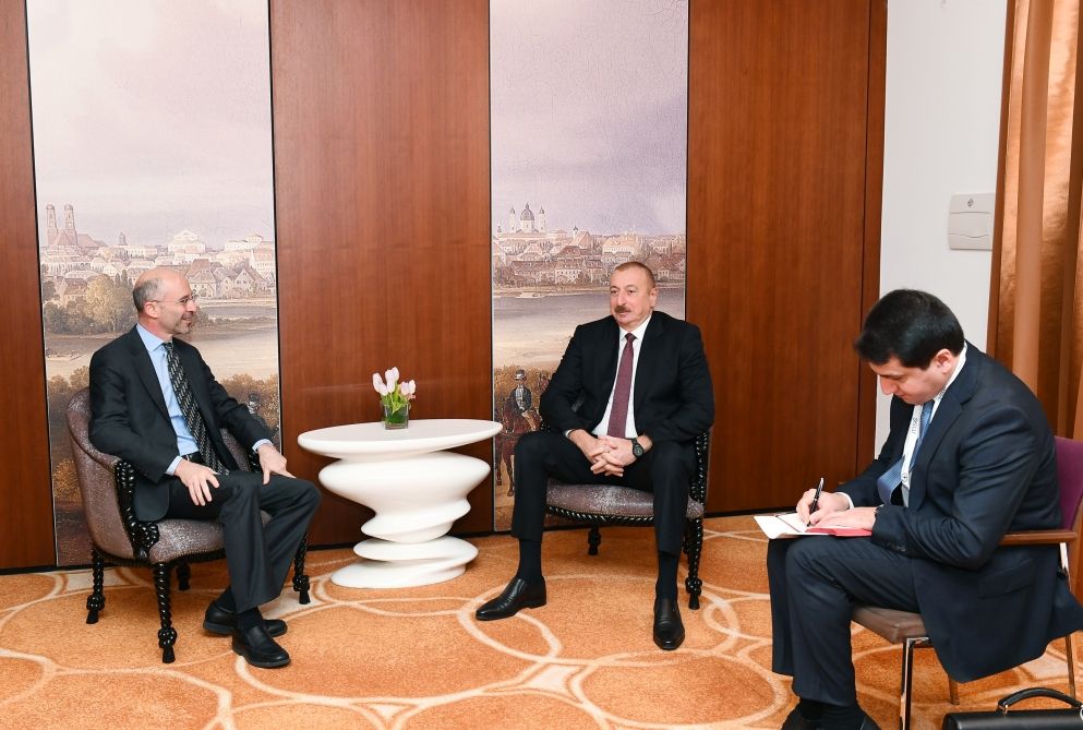 Prezident İlham Əliyev Münxendə Beynəlxalq Böhran Qrupunun prezidenti və baş icraçı direktoru ilə görüşüb (FOTO) (YENİLƏNİB)