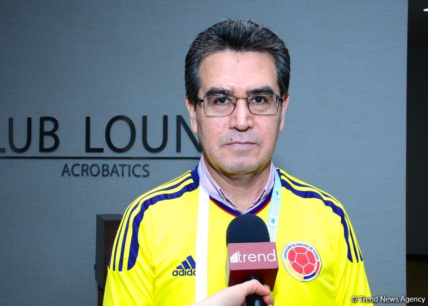 Kolumbiya səfiri batut gimnastikası və tamblinq üzrə Dünya Kuboku çərçivəsində idmançılarla görüşüb (FOTO)