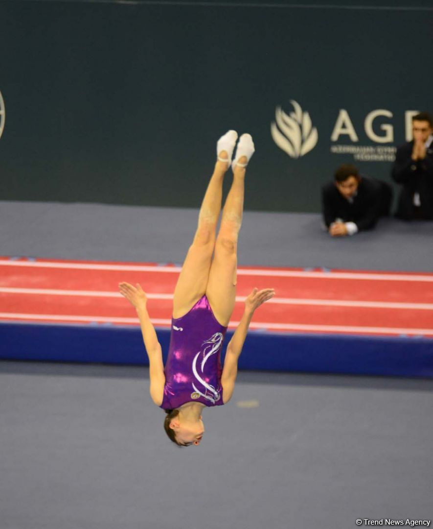 Azərbaycan gimnastı Selcan Maqsudova Dünya Kubokunda öz proqramını təqdim edib (FOTO)
