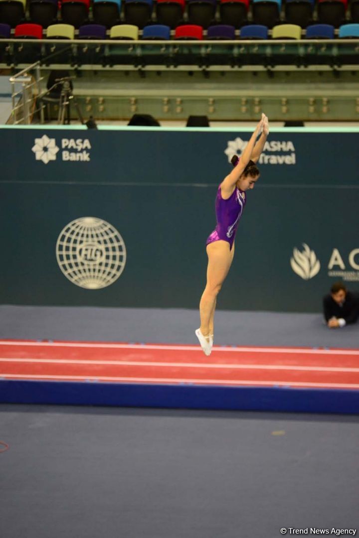 Azərbaycan gimnastı Selcan Maqsudova Dünya Kubokunda öz proqramını təqdim edib (FOTO)
