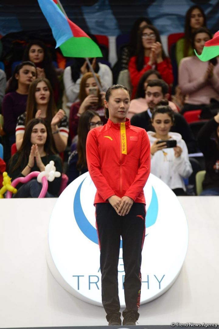 Batut gimnastikasında fərdi proqramda qaliblər və mükafatçıların mükafatlandırma mərasimi olub (FOTO)