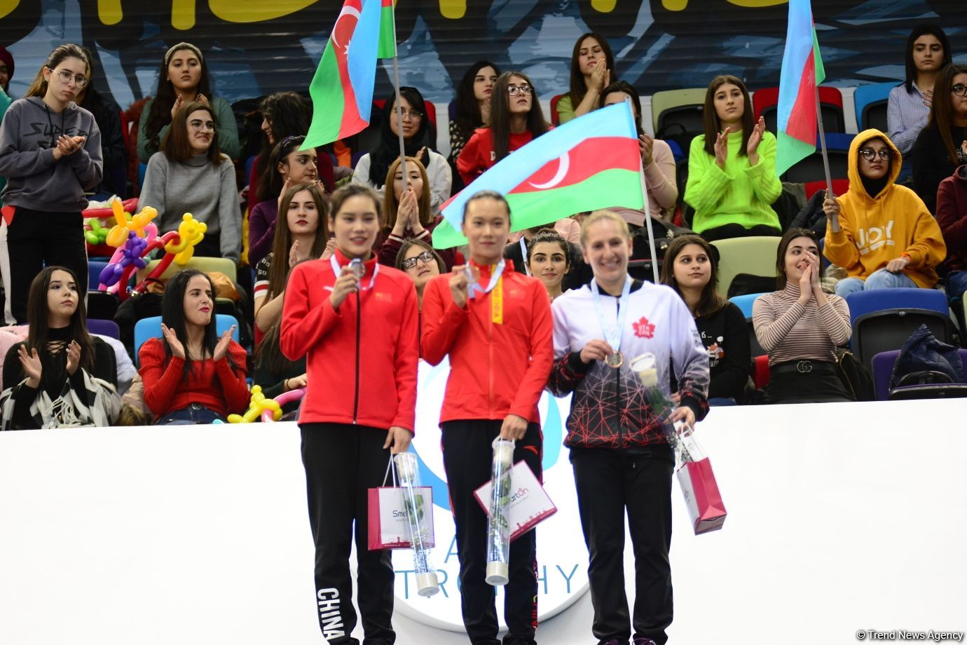 Batut gimnastikasında fərdi proqramda qaliblər və mükafatçıların mükafatlandırma mərasimi olub (FOTO)