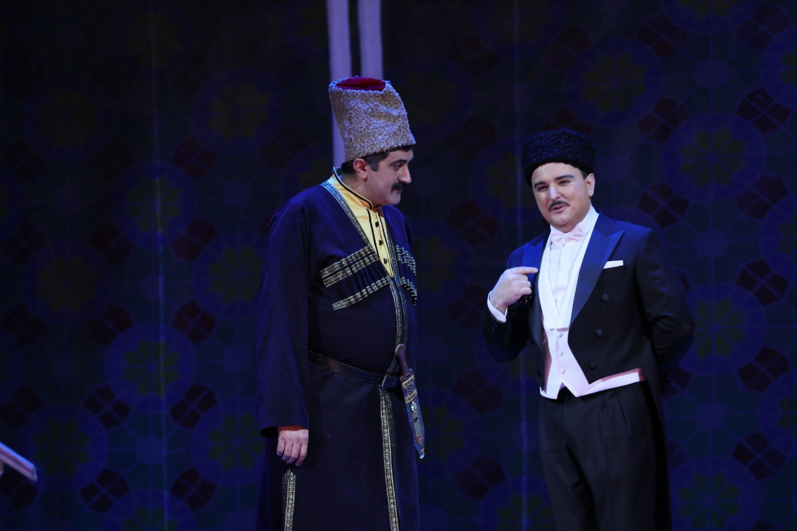“Arşın mal alan” operettası anşlaqla keçib (FOTO/VİDEO)