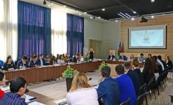 Xəzəryanı dövlətlərin könüllü fəaliyyətinin təcrübələri müzakirə edilir (FOTO)