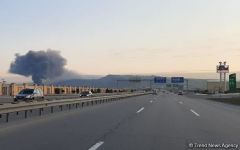 “Sədərək” Ticarət Mərkəzində yanğın başlayıb (FOTO)