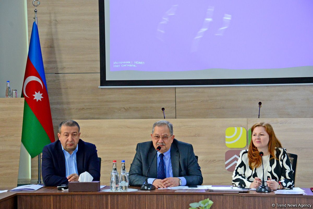 Xəzəryanı dövlətlərin könüllü fəaliyyətinin təcrübələri müzakirə edilir (FOTO)