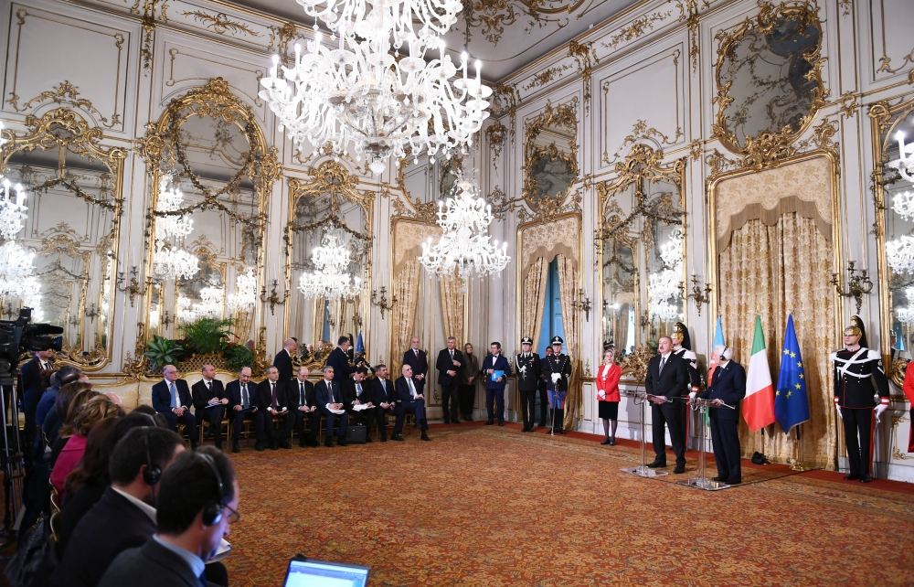 Azərbaycan və İtaliya prezidentləri mətbuata bəyanatlarla çıxış ediblər (FOTO/ВИДЕО) (YENİLƏNİB)