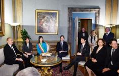 Prezident İlham Əliyev Roma şəhərinin meri ilə görüşüb (FOTO)