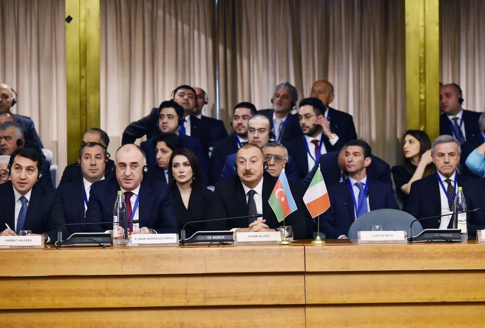 Prezident İlham Əliyev Romada Azərbaycan-İtaliya biznes forumunda iştirak edib (FOTO) (YENİLƏNİB)