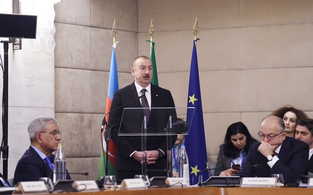 Prezident İlham Əliyev Romada Azərbaycan-İtaliya biznes forumunda iştirak edib (FOTO) (YENİLƏNİB)