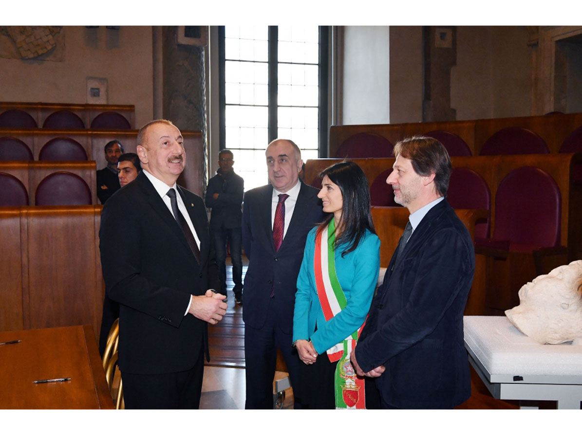 Prezident İlham Əliyev Roma şəhərinin meri ilə görüşüb (FOTO)