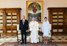 Azərbaycan Prezidenti İlham Əliyev Vatikanda Papa Fransisk ilə görüşüb (FOTO) (YENİLƏNİB)