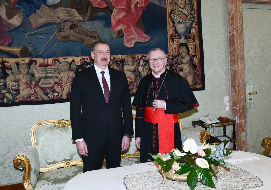 Prezident İlham Əliyevin Vatikanda Müqəddəs Taxt-Tacın dövlət katibi kardinal Pietro Parolin ilə görüşü olub (FOTO) (YENILƏNİB)