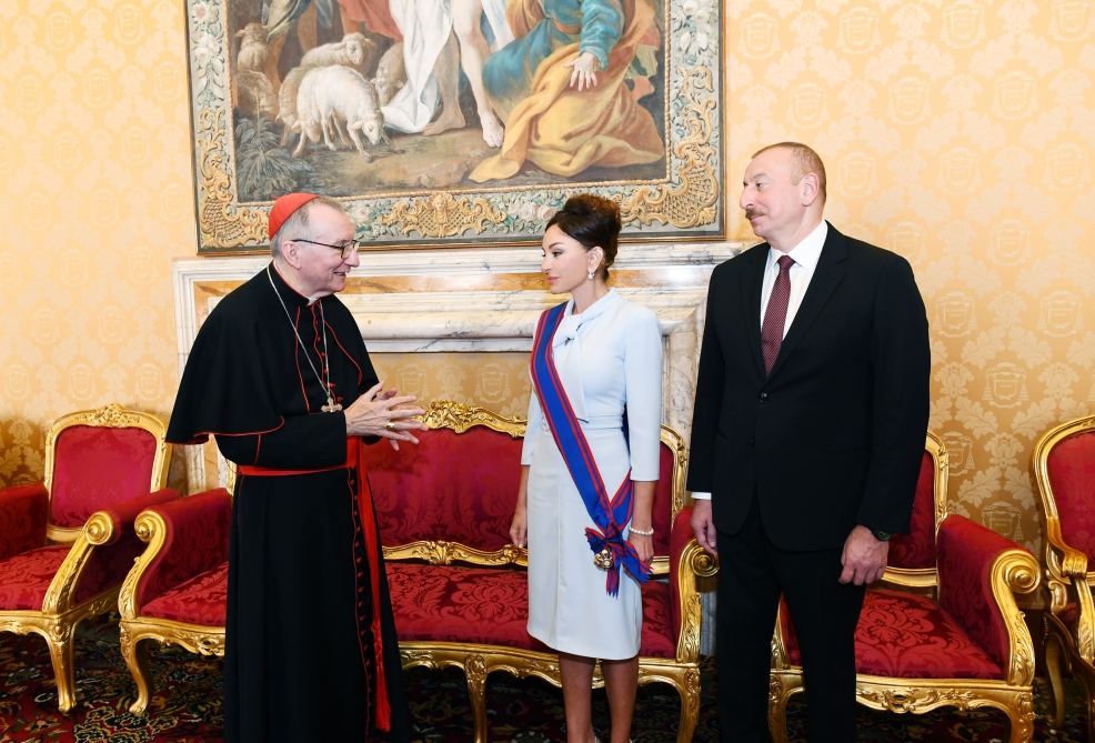 Prezident İlham Əliyevin Vatikanda Müqəddəs Taxt-Tacın dövlət katibi kardinal Pietro Parolin ilə görüşü olub (FOTO) (YENILƏNİB)