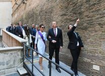 Prezident İlham Əliyev və birinci xanım Mehriban Əliyeva Vatikanda Sikstin Kapellası və Müqəddəs Pyotr Kilsəsi ilə tanış olublar (FOTO)