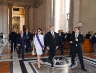 Prezident İlham Əliyev və birinci xanım Mehriban Əliyeva Vatikanda Sikstin Kapellası və Müqəddəs Pyotr Kilsəsi ilə tanış olublar (FOTO)
