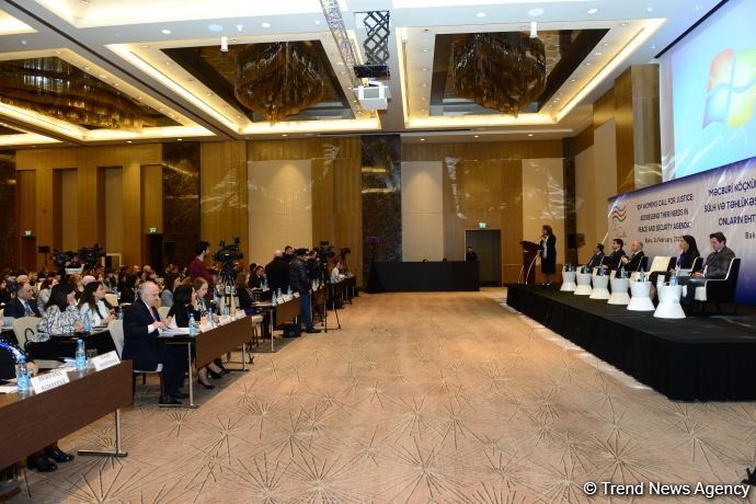 Bakıda məcburi köçkün qadınları ilə bağlı beynəlxalq konfrans keçirilib (FOTO)