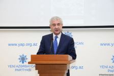 Əli Əhmədov: Xocalı faciəsi insanlığa qarşı törədilmiş ən böyük cinayətlərdən biridir (FOTO)