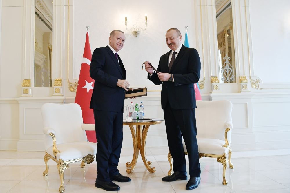 Azərbaycan Prezidenti İlham Əliyevin Türkiyə Prezidenti Rəcəb Tayyib Ərdoğan ilə təkbətək görüşü olub (FOTO) (YENİLƏNİB)