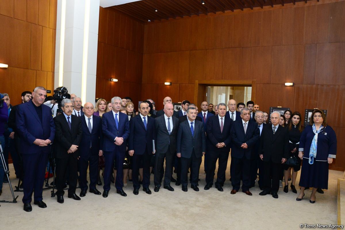 Əli Əhmədov: Xocalı faciəsi insanlığa qarşı törədilmiş ən böyük cinayətlərdən biridir (FOTO)