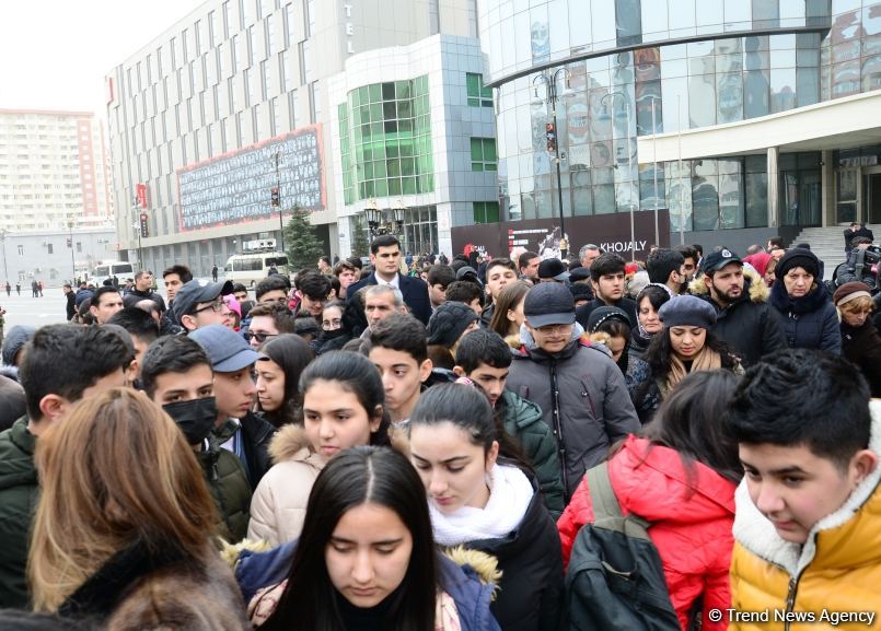 Azərbaycan ictimaiyyəti Xocalı soyqırımı qurbanlarının xatirəsini yad edir (FOTO)