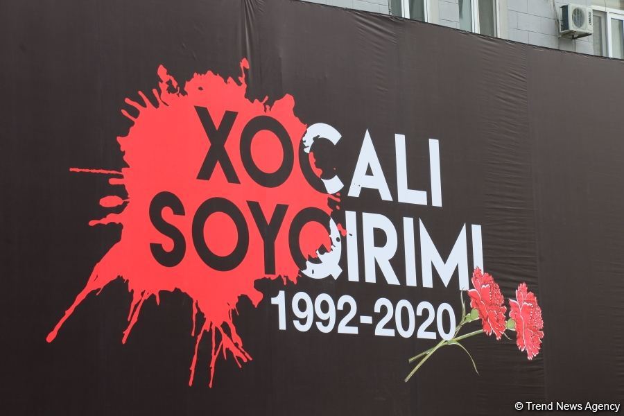 Azərbaycan ictimaiyyəti Xocalı soyqırımı qurbanlarının xatirəsini yad edir (FOTO)