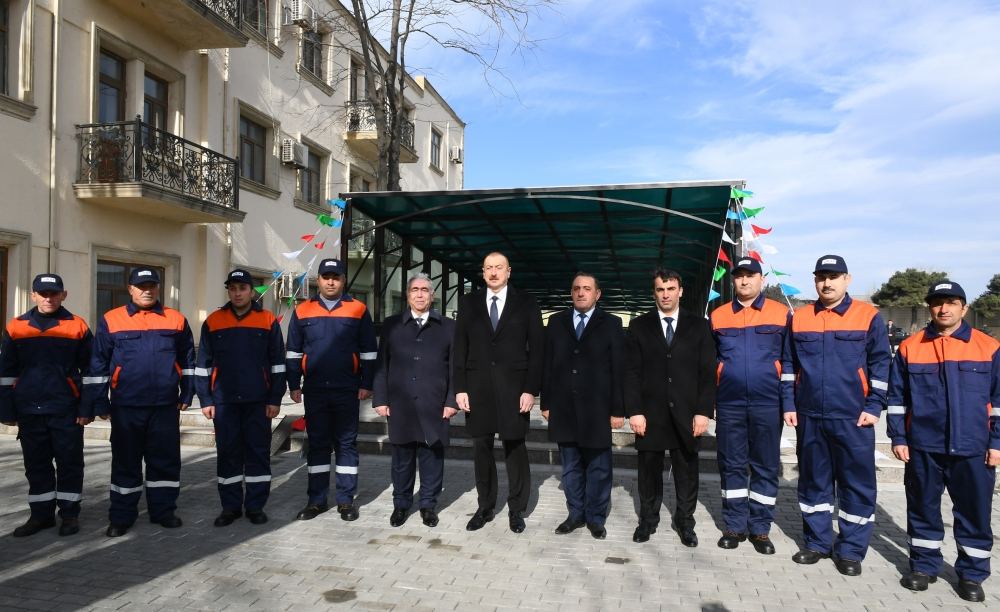 Prezident İlham Əliyev Heydər Əliyev prospekti ilə Zəki Məmmədov küçəsinin kəsişməsindəki yeraltı piyada keçidinin açılışında iştirak edib (FOTO) (YENİLƏNİB)