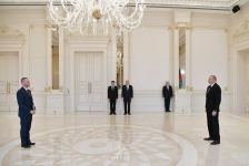 Prezident İlham Əliyev Polşanın Azərbaycanda yeni təyin olunmuş səfirinin etimadnaməsini qəbul edib (FOTO) (YENİLƏNİB)
