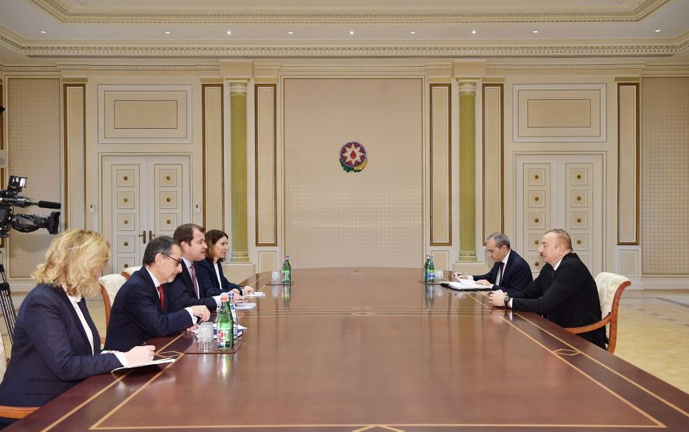 Prezident İlham Əliyev Avropa Yenidənqurma və İnkişaf Bankının nümayəndə heyətini qəbul edib (FOTO) (YENİLƏNİB)