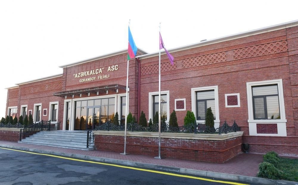 Prezident İlham Əliyev “Azərxalça” ASC-nin Goranboy filialının fəaliyyəti ilə tanış olub (FOTO) (YENİLƏNİB)