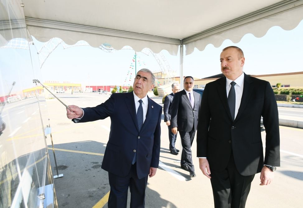 Prezident İlham Əliyev Qızılhacılı-Goranboy-Goran-Rəhimli-Veyisli-Qazanbulaq-Borsunlu yolunun açılışında iştirak edib (FOTO) (YENİLƏNİB)