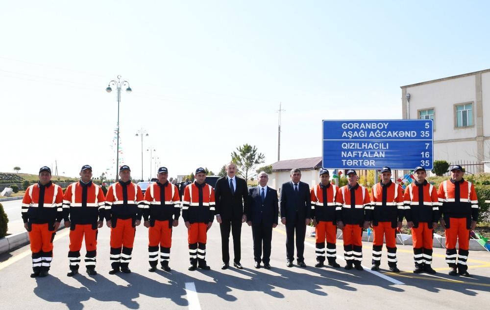 Prezident İlham Əliyev Qızılhacılı-Goranboy-Goran-Rəhimli-Veyisli-Qazanbulaq-Borsunlu yolunun açılışında iştirak edib (FOTO) (YENİLƏNİB)