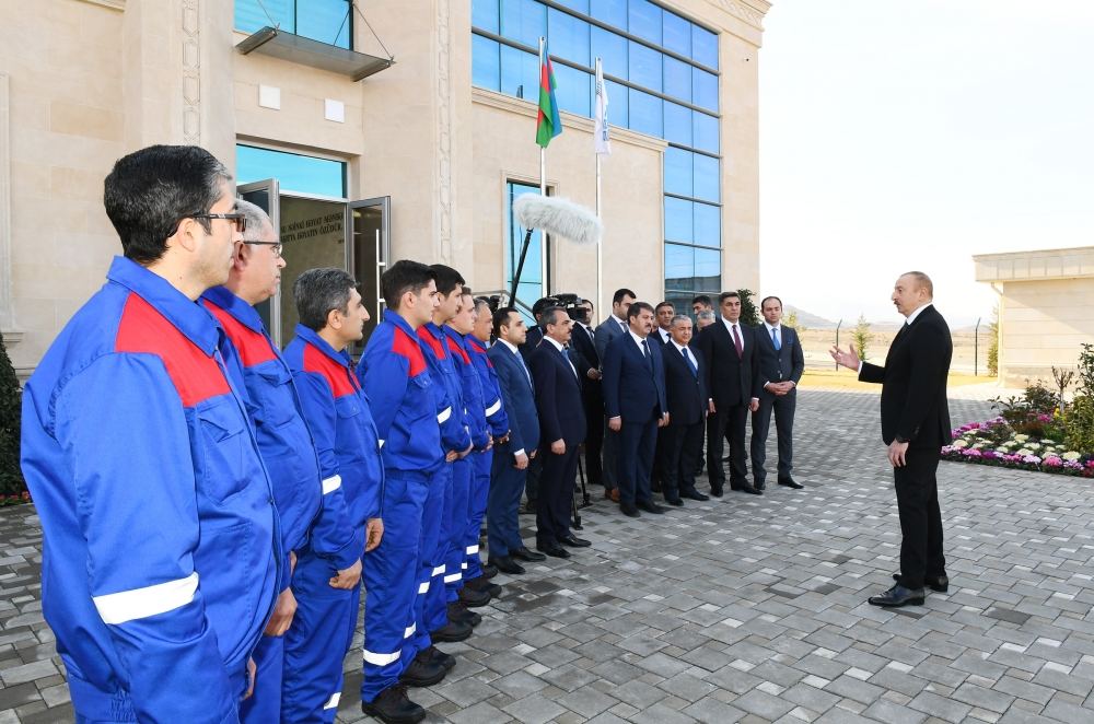Prezident İlham Əliyev “Şəmkirçay” Sutəmizləyici Qurğular Kompleksinin açılışında iştirak edib (FOTO) (YENİLƏNİB)