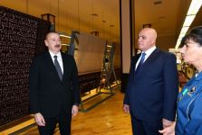Prezident İlham Əliyev “Azərxalça” ASC-nin Tovuz filialının fəaliyyəti ilə tanış olub (FOTO) (YENİLƏNİB)