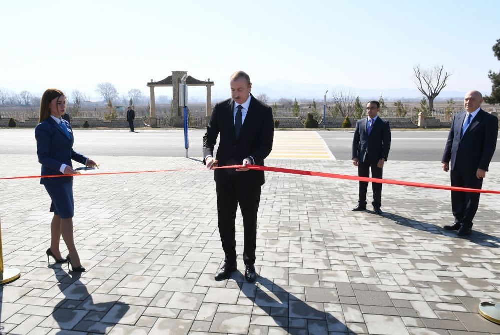 Prezident İlham Əliyev Tovuzda “ASAN Həyat” kompleksinin açılış mərasimində iştirak edib (FOTO) (YENİLƏNİB-2)