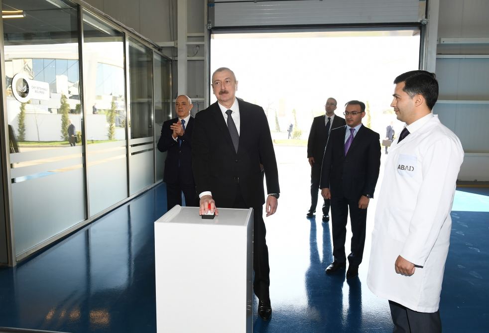 Prezident İlham Əliyev Tovuzda “ASAN Həyat” kompleksinin açılış mərasimində iştirak edib (FOTO) (YENİLƏNİB-2)