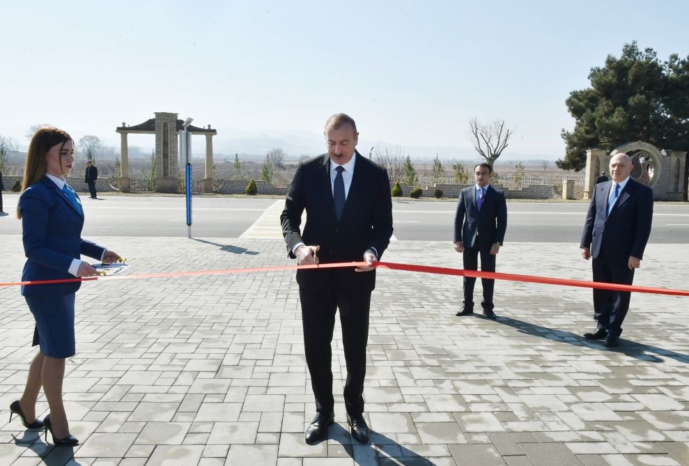 Prezident İlham Əliyev Tovuzda “ASAN Həyat” kompleksinin açılış mərasimində iştirak edib (FOTO) (YENİLƏNİB-2)