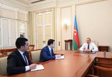 Prezident İlham Əliyev Nahid Bağırovu və Mirhəsən Seyidovu İsmayıllı və Neftçala rayonlarının icra başçısı vəzifələrinə təyin olunmaları ilə əlaqədar qəbul edib (FOTO/VİDEO) (YENİLƏNİB)