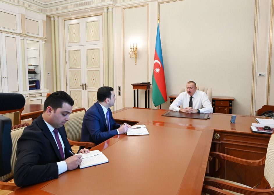 Prezident İlham Əliyev Nahid Bağırovu və Mirhəsən Seyidovu İsmayıllı və Neftçala rayonlarının icra başçısı vəzifələrinə təyin olunmaları ilə əlaqədar qəbul edib (FOTO/VİDEO) (YENİLƏNİB)