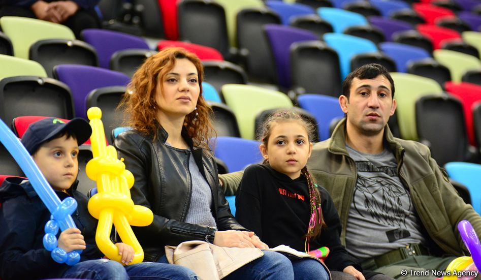 Bakıda kişi idman gimnastikası üzrə birinci "AGF Junior Trophy" beynəlxalq turnirinin final yarışları start götürüb (FOTO)